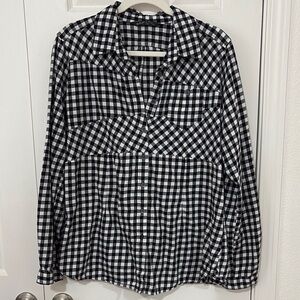 Woolrich Black and White Plaid Button-Down Shirt